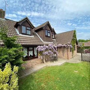 Stunning Rustic Home, New Forest National Park United Kingdom
